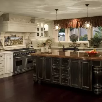 Warner-Shot-5-1024x640-min